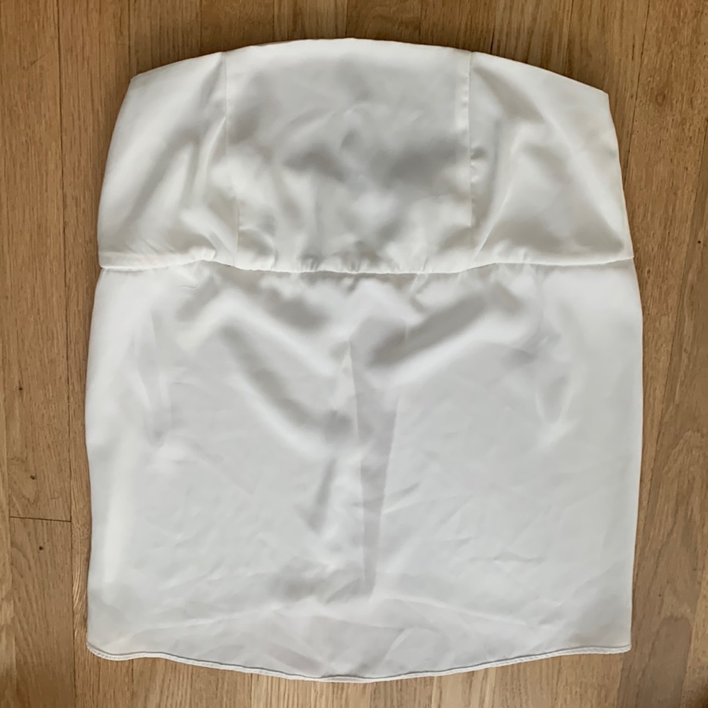 By the way Strapless flowy top with a sexy back cutout